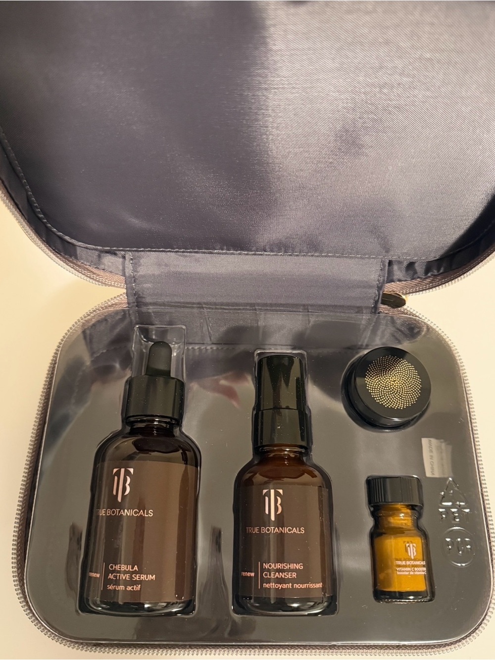 True Botanicals Power of Chebula Gift Set • Anti-Aging Skincare • Deluxe Serum - Picture 4 of 7